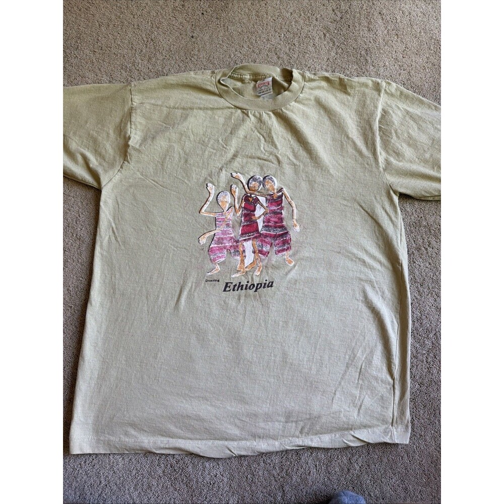 VTG Confidence Standard Wear Dancing Ethiopia Woman Graphic XL Brown Shirt
